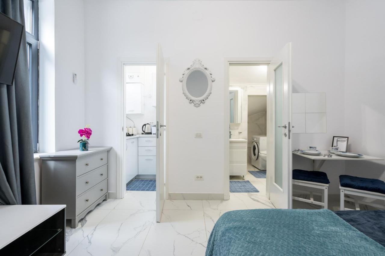 Blue-Line-Apartment-Unirii بوخارست المظهر الخارجي الصورة